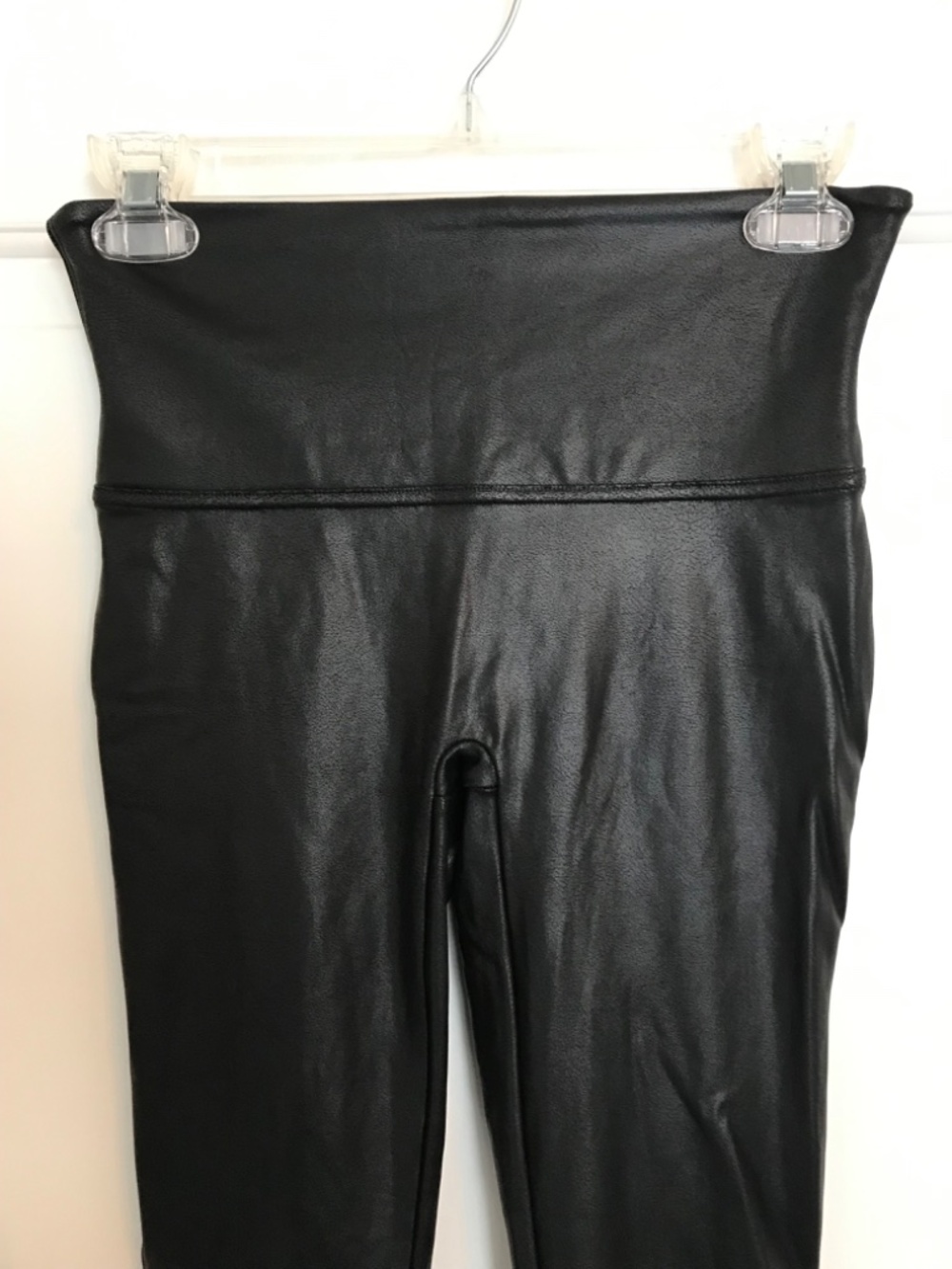 Spanx Faux Leather Leggings Size M Black - Picture 5 of 11